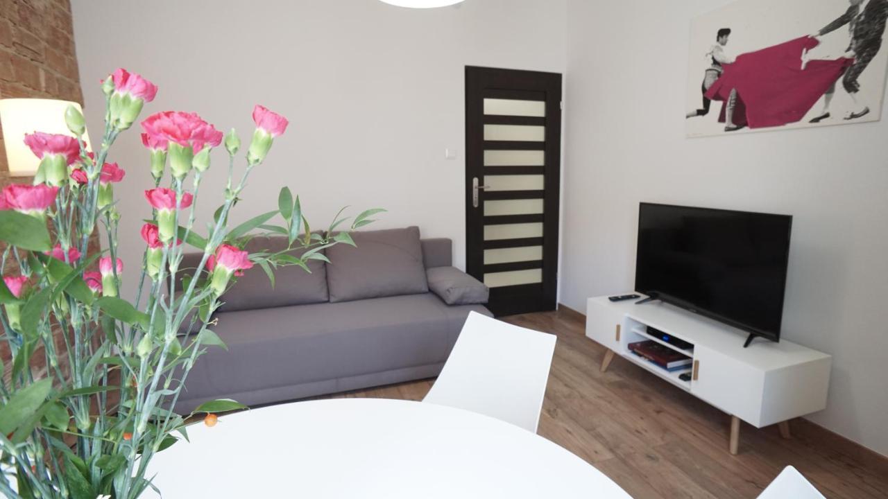 Apartment Akali Centrum -parking Kielce